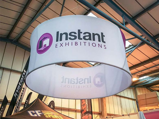 Segno d'attaccatura affusolato 60in di pop-up di mostra della fiera commerciale pieghevole circolare dell'esposizione